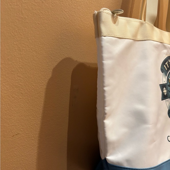 Disney Cruise Line Castaway Club Mickey tote bag White and Blue - Picture 3 of 9